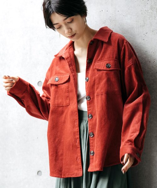 Chaco closet（チャコ クローゼット）の「ビッグシルエットコーデュロイCPOシャツジャケット（シャツ/ブラウス・レディース・ベージュ/カーキ/オレンジ/ブラウン・FREE）」の4枚目の写真
