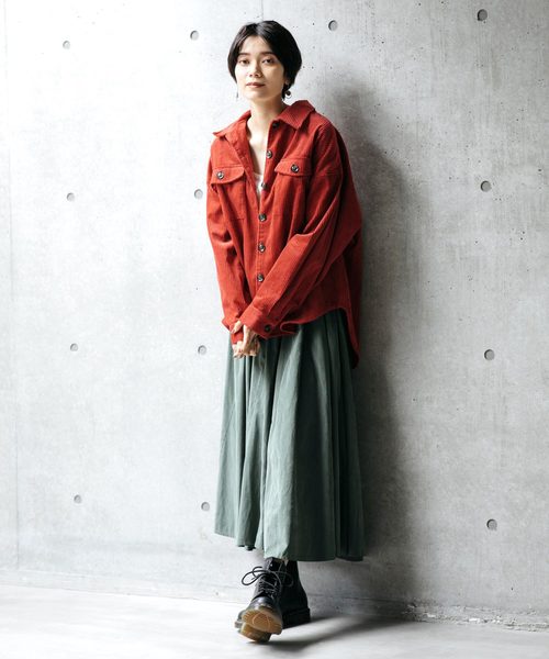 Chaco closet（チャコ クローゼット）の「ビッグシルエットコーデュロイCPOシャツジャケット（シャツ/ブラウス・レディース・ベージュ/カーキ/オレンジ/ブラウン・FREE）」の14枚目の写真