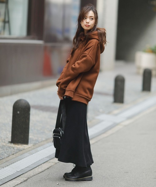 Girly Doll(ガーリードール)の「裏起毛パーカー(パーカー・レディース・ブラック/ブラウン/アイボリー/モカ/オフホワイト/ベージュ/ダークブラウン・FREE)」の12枚目の写真