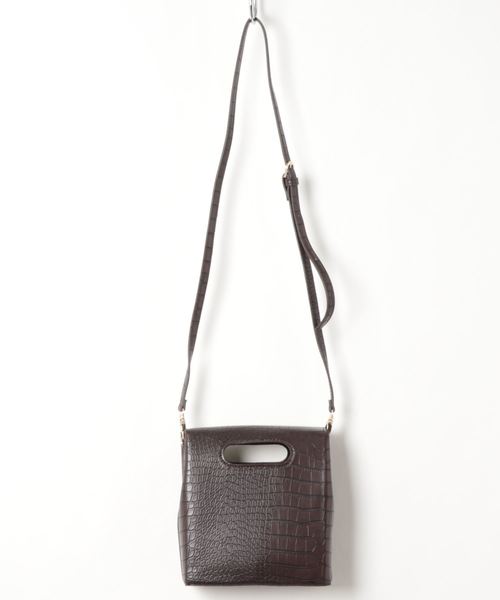 archives（アルシーヴ）の「ガラス合皮クリテショルダー（ショルダーバッグ・レディース・グリーン/ブラウン/ダークブラウン・MEDIUM）」の5枚目の写真