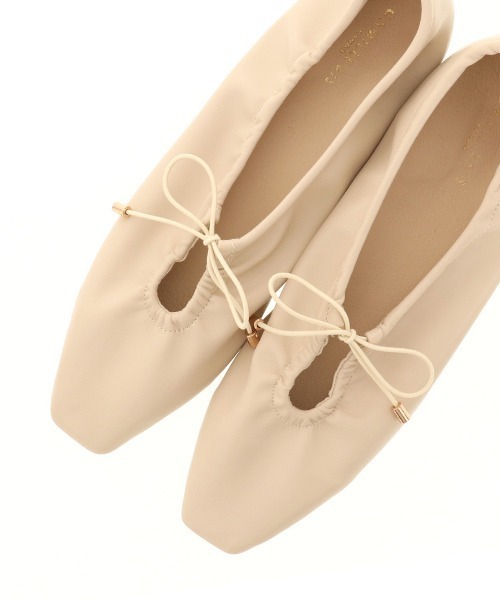 RANDA(ランダ)の「CAMILLE BIS RANDA/ソフトリボンギャザーフラットパンプス(パンプス・レディース・アイボリー/ブラック/グリーン・S/L/LL/M)」の5枚目の写真