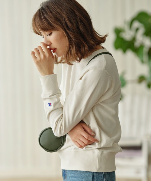 Champion（チャンピオン）の「[Champion]チャンピオン　クルーネックスウェットトップス　レディース　CW-K014（スウェット・レディース・ホワイト/ブラック/グレー/オートミール/ベージュ・M/L）」の9枚目の写真