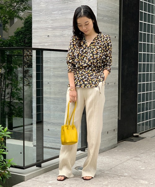 フラワープリントスカラップブラウス(イエロー) Sサイズ フラワープリントスカラップブラウス(イエロー) Sサイズ ADAM ET ROPE