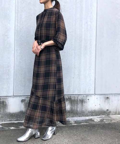 &g'aime（アンジェム）の「【&g'aime】チェックシアーロングワンピース（ワンピース・レディース・アイボリー/ブラック・FREE）」の19枚目の写真