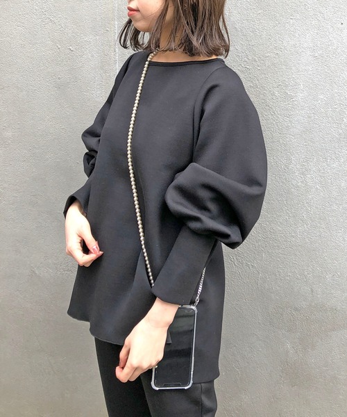 Omekashi（オメカシ）の「Lara クロスボディーモバイルアクセサリー（スマホケース/カバー・レディース・シルバー・ONE SIZE）」の2枚目の写真