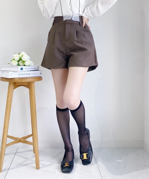 Loueme（ルエム）の「フロントタックハイウエストショートパンツ（裏地付き）（その他パンツ・レディース・ベージュ/ブラック/ブラウン・M）」の14枚目の写真