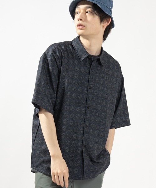 SlashDate（スラッシュデイト）の「総柄プリントとろみシャツ/レトロ（シャツ/ブラウス・メンズ・ブラック/ブラウン/ネイビー/ベージュ・M/L）」の19枚目の写真