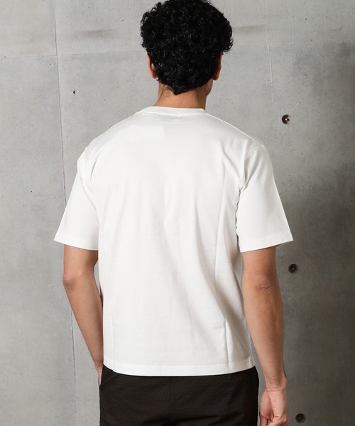 MEN'S BIGI（メンズビギ）の「[コラボアイテム]【HAWAIAN AIRLINES】刺繍ポケットTシャツ（Tシャツ/カットソー・メンズ・ベージュ/ホワイト・L/M）」の5枚目の写真