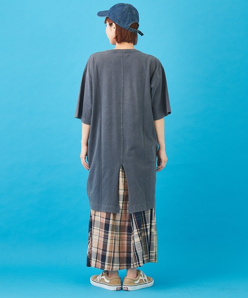 CUBE SUGAR（キューブシュガー）の「OE天竺 ケミカルウォッシュ プリントビッグTシャツ（Tシャツ/カットソー・レディース・ベージュ/ネイビー/カーキ/オレンジ/マルチ・M）」の18枚目の写真