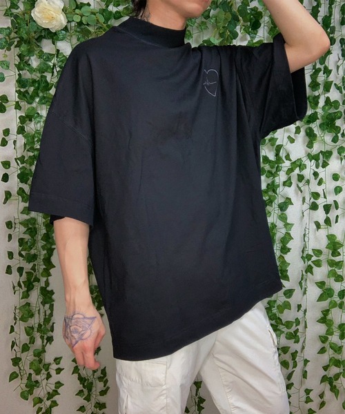 anown(アノン)の「ロゴ刺繍 ルーズ モックネック半袖 Tシャツ ユニセックス/Loose Tee【TikToker森友二×anown 限定コラボ】(Tシャツ/カットソー・メンズ・ホワイト/ブラック・S/M/L)」の5枚目の写真