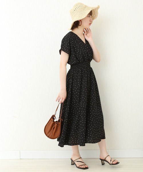 n'ee-ne（ネーネ）の「麻調合繊　カシュクールワンピース（ワンピース・レディース・グレイッシュベージュ/ブルー/ブラック/ドット・L/M）」の17枚目の写真