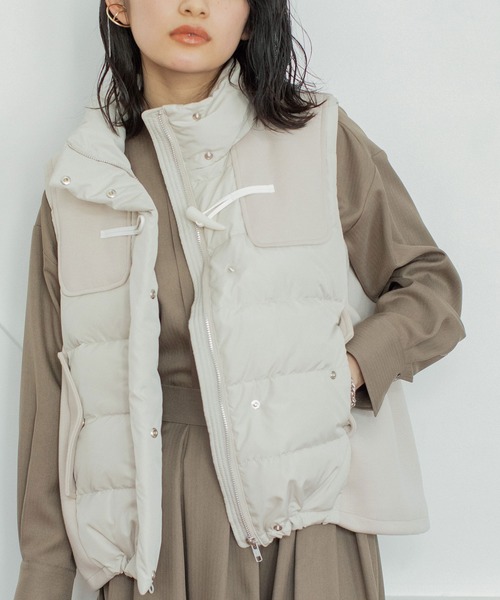 MARECHAL TERRE（マルシャルテル）の「コンビネーションダウンベスト（ダウンベスト・レディース・ライトグレー/ブラック/ベージュ/カーキ・MEDIUM）」の2枚目の写真