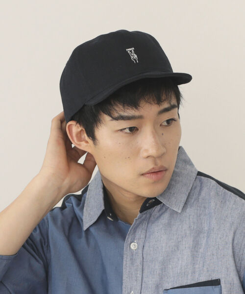 BEAMS HEART(ビームスハート)の「BEAMS HEART / ショートバイザー キャップ(キャップ・メンズ・ブラック/ネイビー・ONE SIZE)」の2枚目の写真