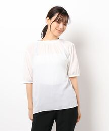 フリル衿ブラウス