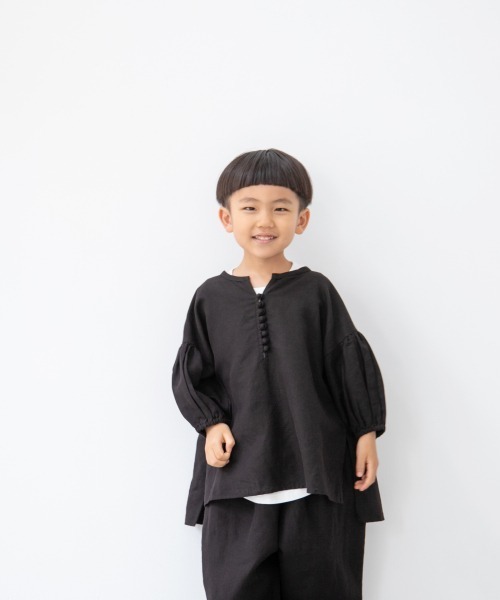 LOWRYS FARM(ローリーズファーム)の「メンアサチュニックブラウス 942727(シャツ/ブラウス・キッズ・ブラック/レッド/オフホワイト・110cm/120cm/130cm)」の2枚目の写真