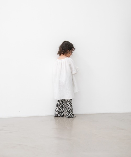 LOWRYS FARM(ローリーズファーム)の「メンアサチュニックブラウス 942727(シャツ/ブラウス・キッズ・ブラック/レッド/オフホワイト・110cm/120cm/130cm)」の12枚目の写真