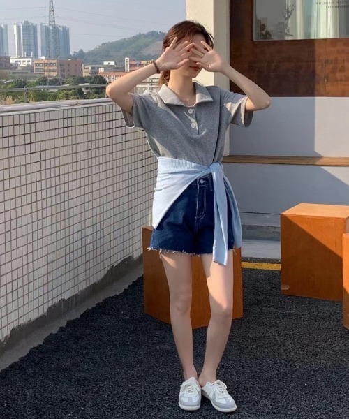 ABITOKYO（アビトーキョー）の「ルーズポロエリTシャツ（Tシャツ/カットソー・レディース・ホワイト/ブラック/グレー/ブルー/イエロー/ピンク・FREE）」の15枚目の写真