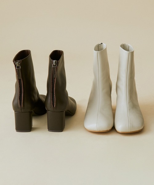 MADEMOISELLE ROPE'(マドモアゼル ロペ)の「ボリュームトゥレザーショートブーツ(ブーツ・レディース・ブラック/ダークブラウン/オフホワイト・37.5/36.5/35.5)」の10枚目の写真