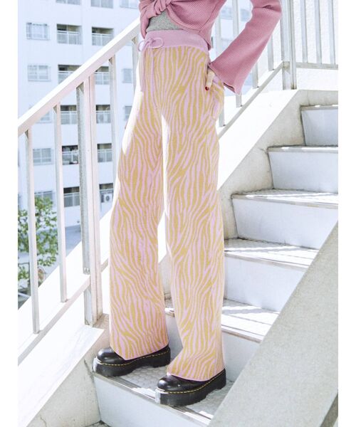 jouetie（ジュエティ）の「ジャガードニットパンツ（その他パンツ・レディース・ピンク/ブラウン/グレー/ブラック・MEDIUM）」の4枚目の写真