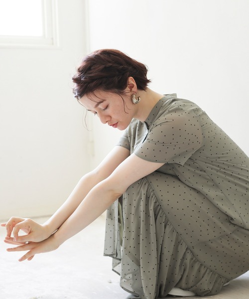 ENNEA(エンネア)の「【シフォン楊柳ドット】裾ギャザー切り替えブラウスワンピース(ワンピース・レディース・ブラック/ブラウン/グリーン・38)」の12枚目の写真