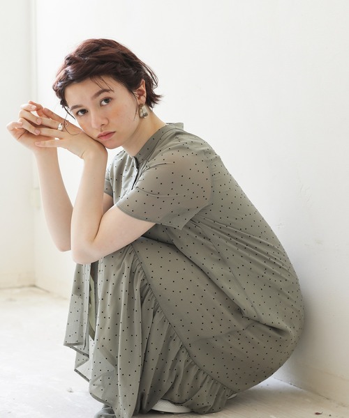 ENNEA(エンネア)の「【シフォン楊柳ドット】裾ギャザー切り替えブラウスワンピース(ワンピース・レディース・ブラック/ブラウン/グリーン・38)」の9枚目の写真