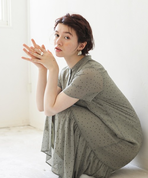 ENNEA(エンネア)の「【シフォン楊柳ドット】裾ギャザー切り替えブラウスワンピース(ワンピース・レディース・ブラック/ブラウン/グリーン・38)」の16枚目の写真