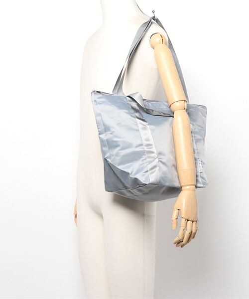 SALON adam et rope'（サロン アダム エ ロペ）の「【SALON adam et rope' オリジナル】クーラーポケッタブルバッグ（ハンドバッグ・レディース・ホワイト/グレー・FREE）」の6枚目の写真