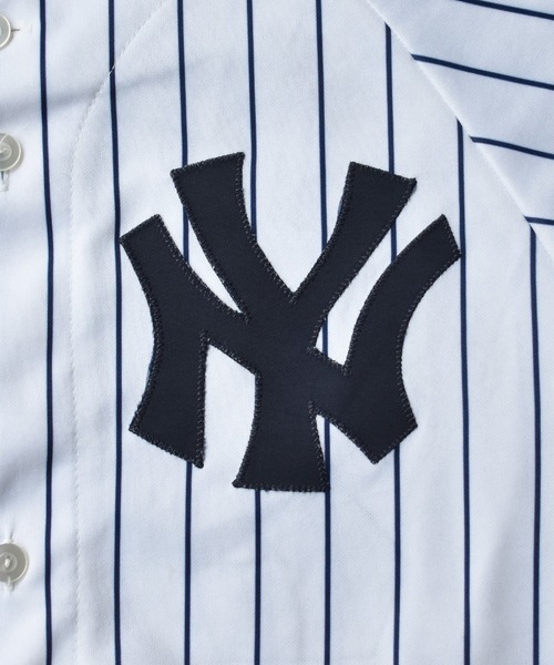 VINTAGE(ヴィンテージ)の「【ヴィンテージ古着】90's majestic社製 NY YANKEES ベースボールシャツ(シャツ/ブラウス・メンズ・ホワイト・MEDIUM)」の3枚目の写真