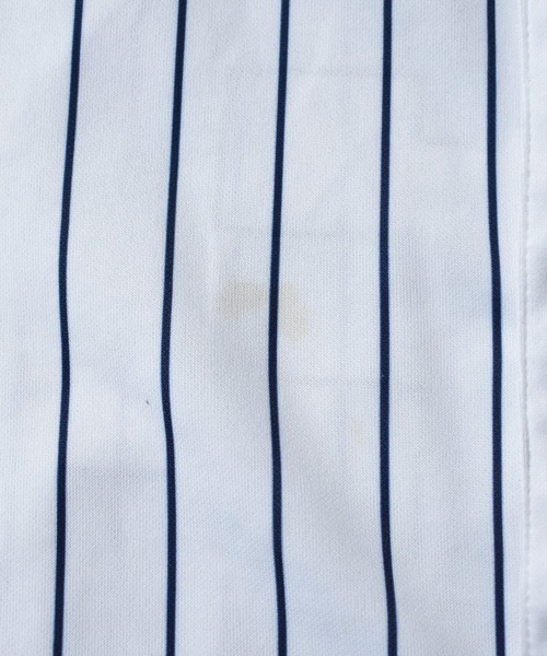 VINTAGE(ヴィンテージ)の「【ヴィンテージ古着】90's majestic社製 NY YANKEES ベースボールシャツ(シャツ/ブラウス・メンズ・ホワイト・MEDIUM)」の5枚目の写真