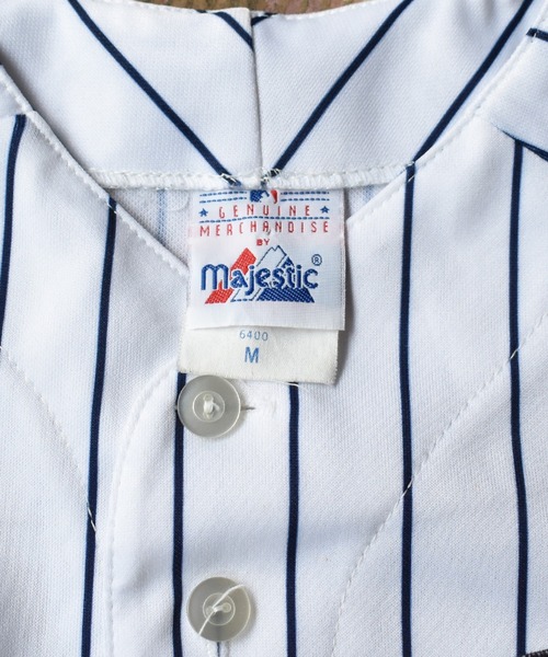 VINTAGE(ヴィンテージ)の「【ヴィンテージ古着】90's majestic社製 NY YANKEES ベースボールシャツ(シャツ/ブラウス・メンズ・ホワイト・MEDIUM)」の7枚目の写真