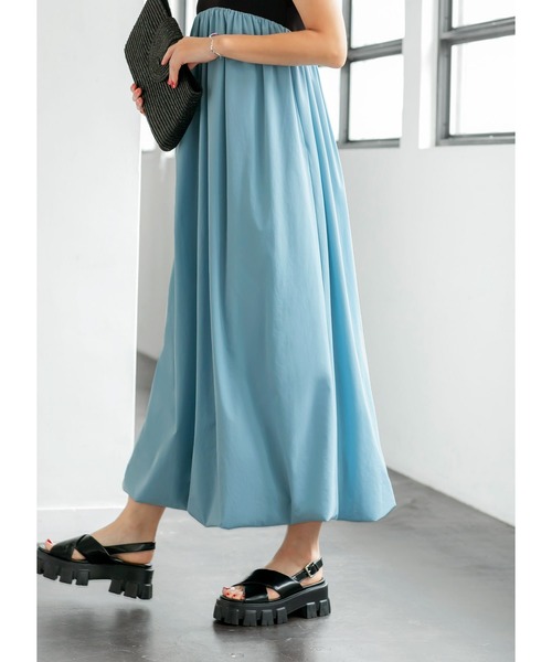 STYLE DELI(スタイルデリ)の「【LUXE】切替ロングバルーンワンピース(ワンピース・レディース・ベージュ/ブルー・01/02)」の5枚目の写真