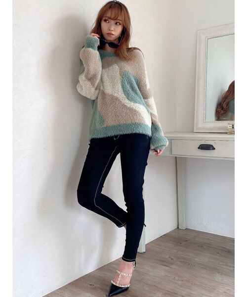 RESEXXY(リゼクシー)の「バイカラーニュアンスニットプルオーバー(ニット/セーター・レディース・ブラック/グリーン/ブラウン・FREE)」の17枚目の写真