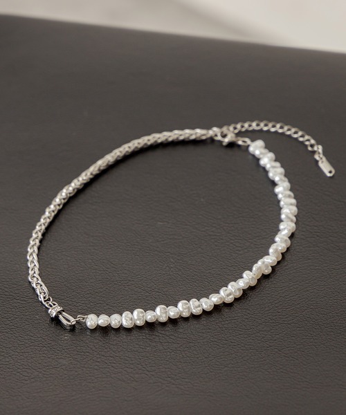 RASVOA（ラスボア）の「ハーフパールチェーンネックレス（ネックレス・レディース・シルバー・FREE）」の2枚目の写真