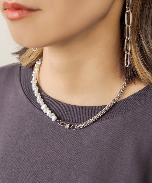 RASVOA（ラスボア）の「ハーフパールチェーンネックレス（ネックレス・レディース・シルバー・FREE）」の4枚目の写真