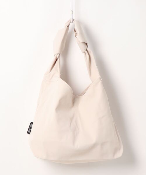 aimoha（アイモハ）の「シンプルナイロントートバッグ（トートバッグ・レディース・ブラック/ベージュ/ブルー/グリーン/ライトグレー/ブラウン/ラベンダー/マスタード/オレンジ/カーキ/ライトグリーン/ピンク/ダークグレー/ミント/ネイビー・FREE）」の21枚目の写真