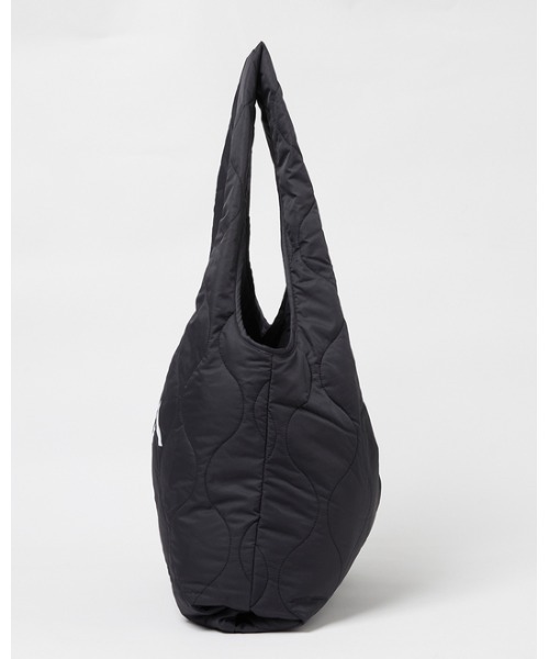 RVCA（ルーカ）の「RVCA メンズ  QUILTING SHOPPER バッグ【2021年秋冬モデル】/ルーカキルティングナイロントートエコバッグ（トートバッグ・メンズ・モスグリーン/ボルドー/パープル/ブラック・FREE）」の21枚目の写真