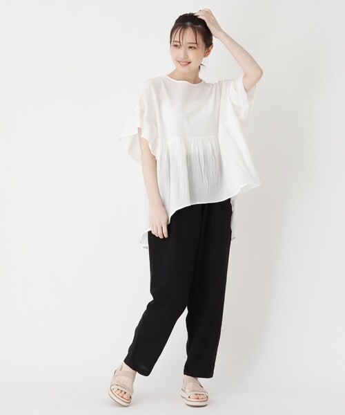 one'sterrace(ワンズテラス)の「綿麻平織テーパードパンツ(その他パンツ・レディース・グレー系その他・02)」の3枚目の写真