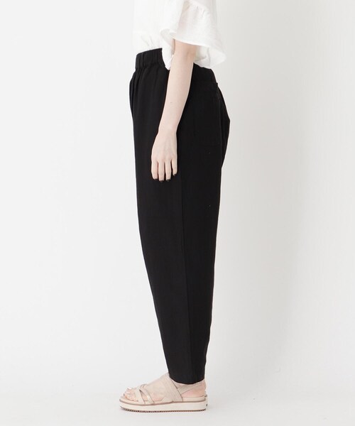 one'sterrace(ワンズテラス)の「綿麻平織テーパードパンツ(その他パンツ・レディース・グレー系その他・02)」の4枚目の写真