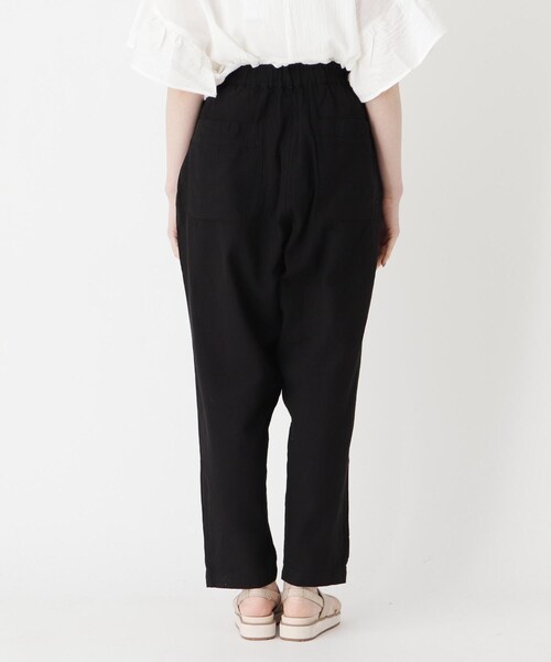 one'sterrace(ワンズテラス)の「綿麻平織テーパードパンツ(その他パンツ・レディース・グレー系その他・02)」の5枚目の写真