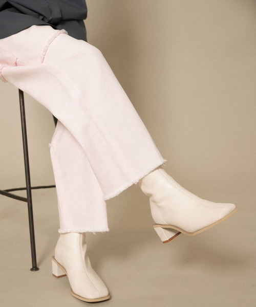 KBF（ケイビーエフ）の「スクエアトゥストレッチブーツ（ブーツ・レディース・ブラック/アイボリー・38/36/37）」の7枚目の写真