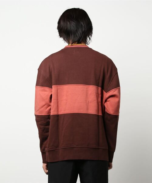 Levi's（リーバイス）の「【Levi's】カラーブロックスウェットクルー（スウェット・メンズ・レッド・S/M/L）」の3枚目の写真