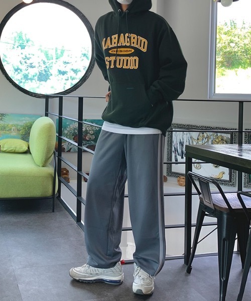 crump（クランプ）の「【crump 】2ライン ワイドトラックパンツ（その他パンツ・レディース・チャコールグレー/ネイビー・SMALL/MEDIUM/LARGE/X-LARGE）」の5枚目の写真