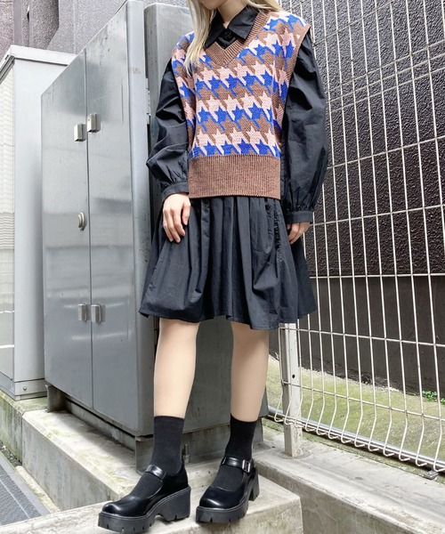 Figments（フィグメンツ）の「千鳥柄ニットベスト(マルチ）（ベスト・レディース・ネイビー/ブラウン/ホワイト・FREE）」の7枚目の写真