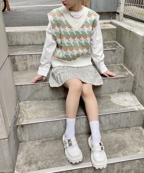 Figments（フィグメンツ）の「千鳥柄ニットベスト(マルチ）（ベスト・レディース・ネイビー/ブラウン/ホワイト・FREE）」の5枚目の写真