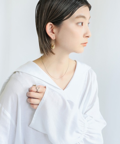 select MOCA（セレクトモカ）の「リンクルピアス（ピアス（両耳用）・レディース・シルバー/ゴールド・FREE）」の5枚目の写真