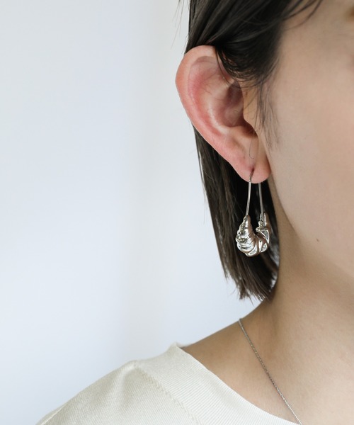 select MOCA（セレクトモカ）の「リンクルピアス（ピアス（両耳用）・レディース・シルバー/ゴールド・FREE）」の9枚目の写真