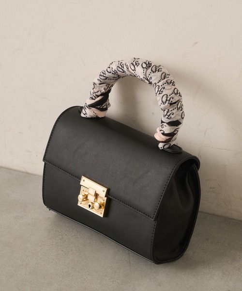 Chico（チコ）の「【新色追加】モノグラムスカーフ（バンダナ/スカーフ・レディース・ブラック/ベージュ/ピンク・FREE）」の7枚目の写真