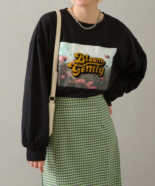 SpRay(スプレイ)の「フォトサガラロングTシャツ(Tシャツ/カットソー・レディース・ブルー/ブラック/オートミール/オフホワイト・FREE)」の4枚目の写真