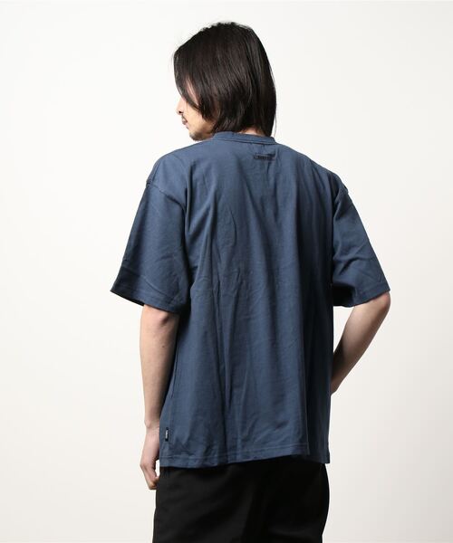 KRIFF MAYER（クリフメイヤー）の「キャンプラビット半袖TEE(ワンポイント)（Tシャツ/カットソー・メンズ・ネイビー/オフホワイト/チャコール/グリーン・MEDIUM/LARGE/X-LARGE）」の6枚目の写真