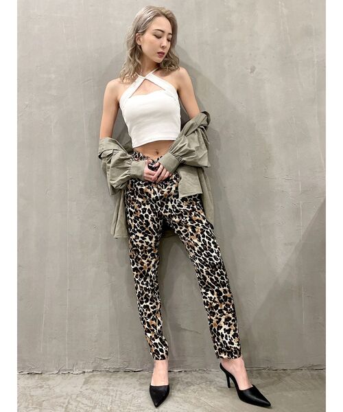 GYDA（ジェイダ）の「サテンテーパードパンツ（その他パンツ・レディース・ブラック/その他1・FREE）」の3枚目の写真